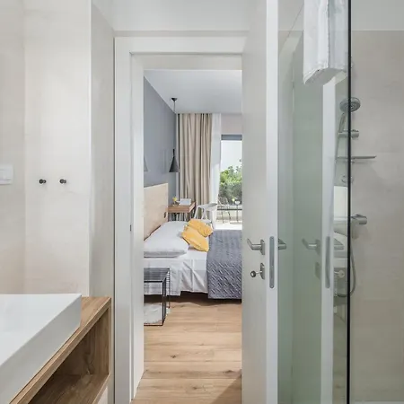 4 Bedroom Beautiful In Prázdninový dům